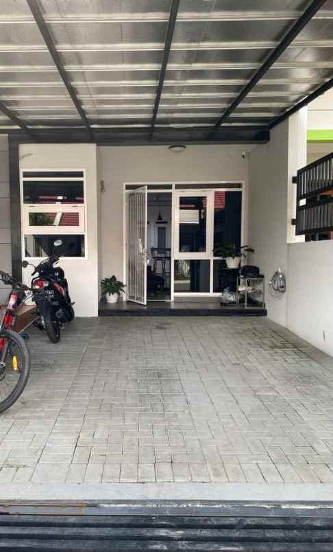 dijual rumah cluster derwati mas estate