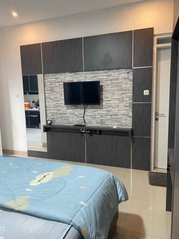 dijual rumah cluster derwati mas estate