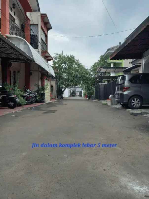 dijual rumah cluster di condet jakarta timur