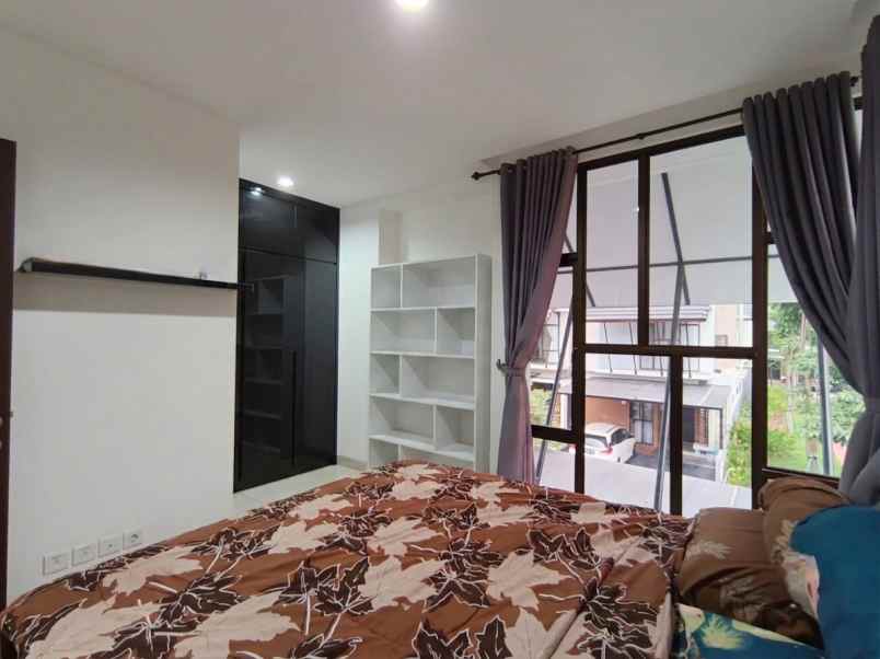 dijual rumah cluster mahakam jgc