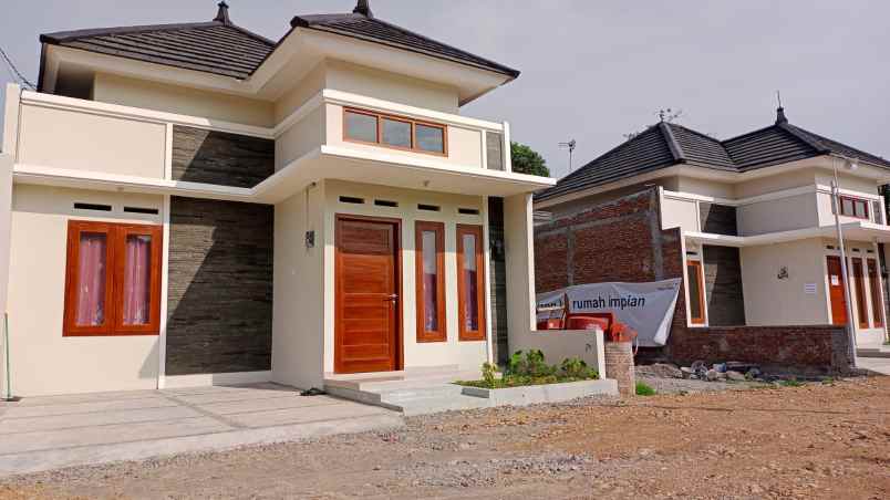 dijual rumah cluster modern baru di jepang kudus