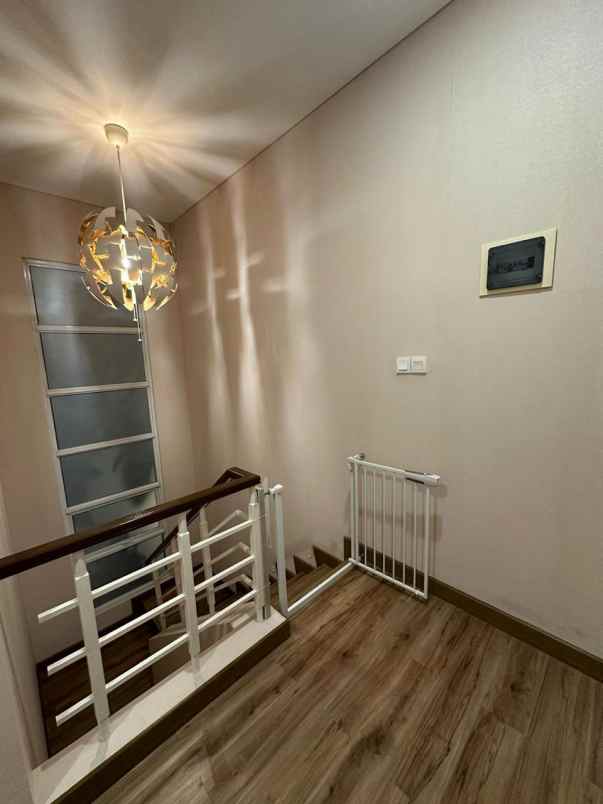 dijual rumah cluster serenade gading