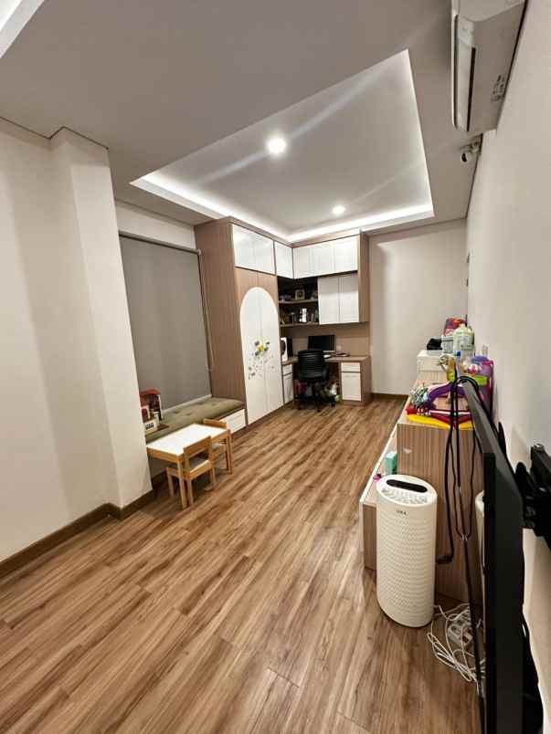 dijual rumah cluster serenade gading