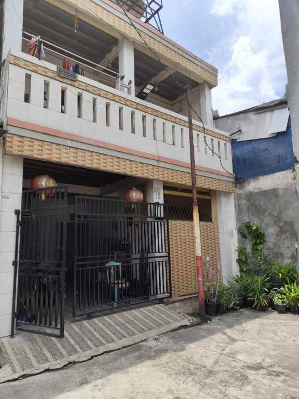 dijual rumah daan mogot estate kapuk