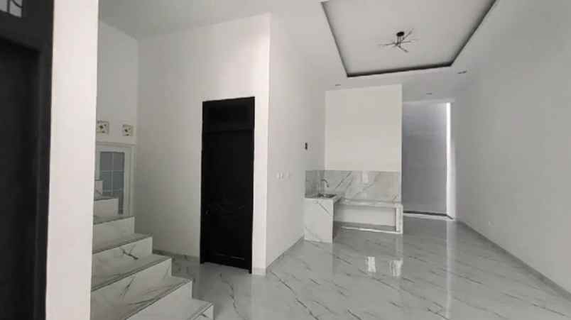 dijual rumah daan mogot kapuk