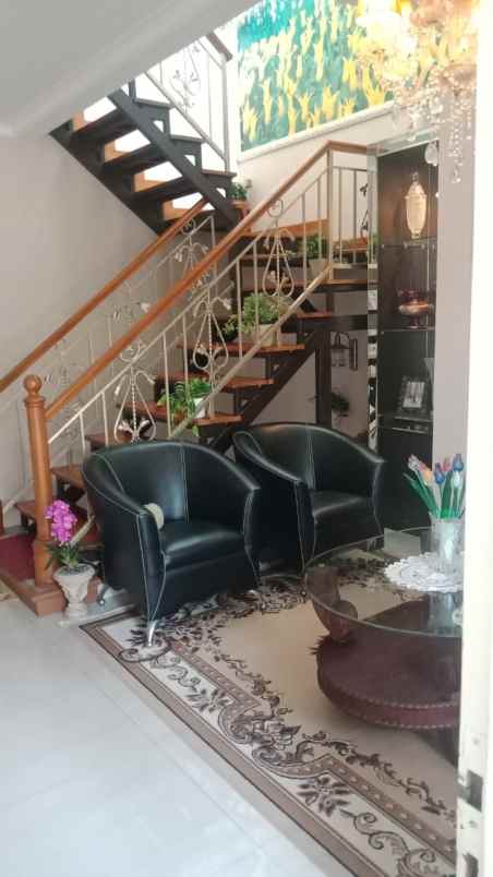 dijual rumah dago resort pakar mawar