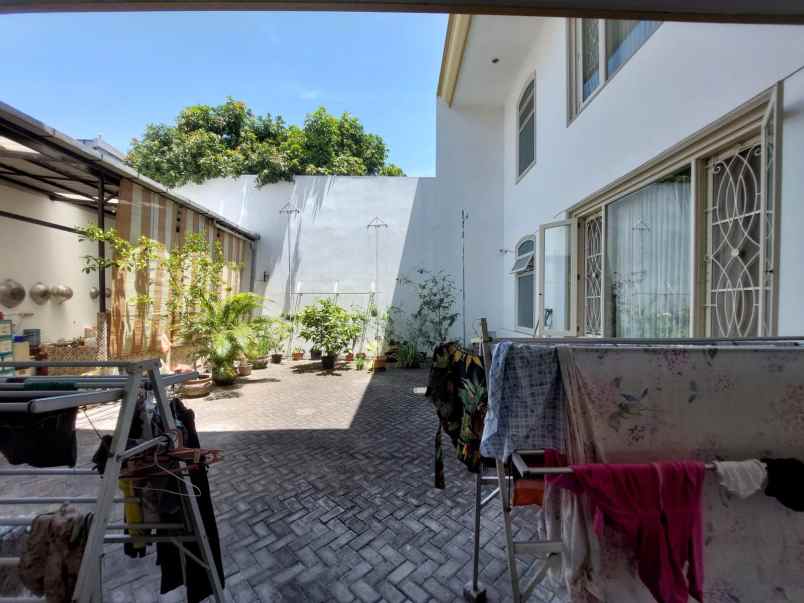 dijual rumah dharmahusada indah