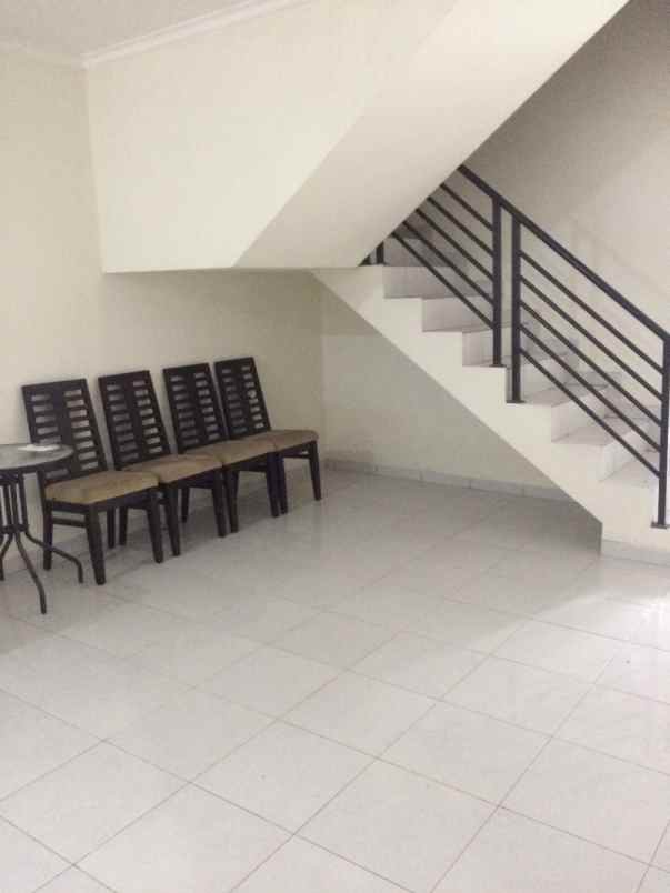 dijual rumah di gading arcadia