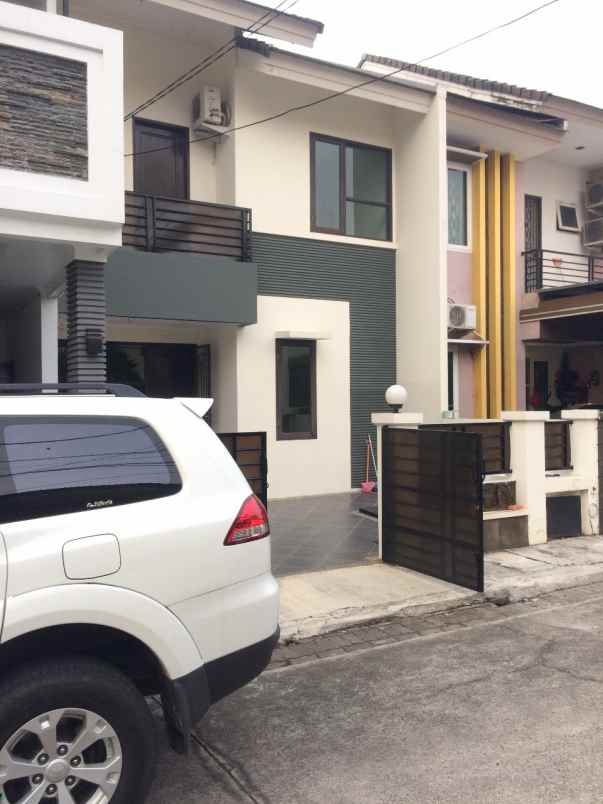 dijual rumah di gading arcadia