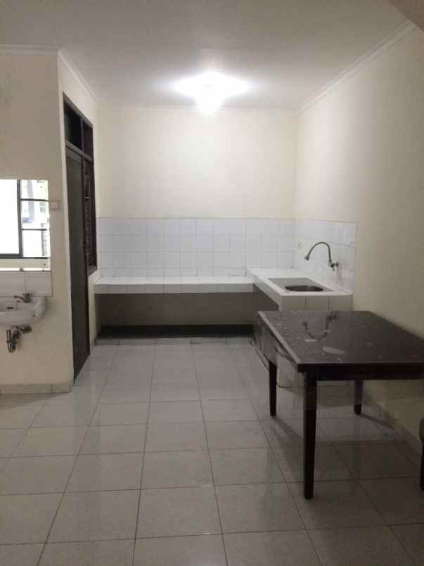 dijual rumah di gading arcadia