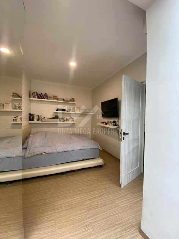 dijual rumah di graha bintaro