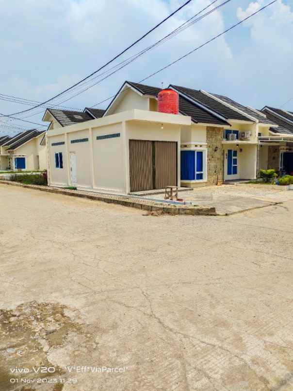 dijual rumah di green center park palembang