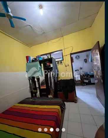 dijual rumah di jalan karang pola jati