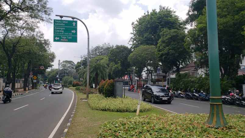 dijual rumah di jl imam bonjol menteng jakarta pusat