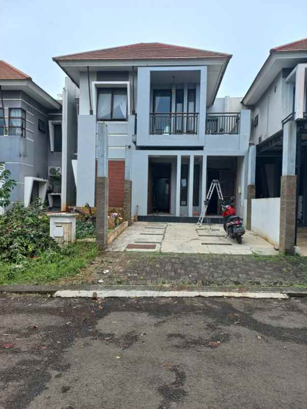 dijual rumah di legenda wisata cibubur