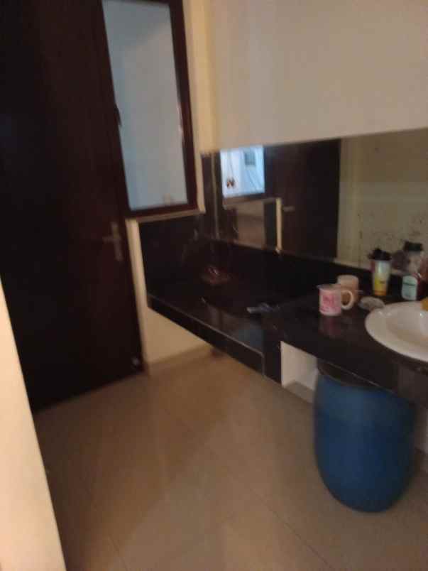 dijual rumah di legenda wisata cibubur