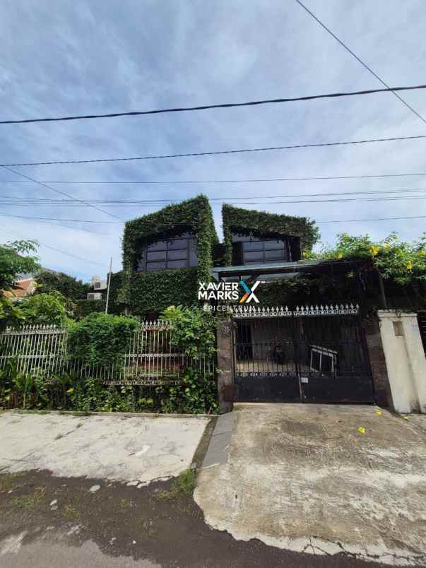 dijual rumah di manyar rejo siap huni dekat untag