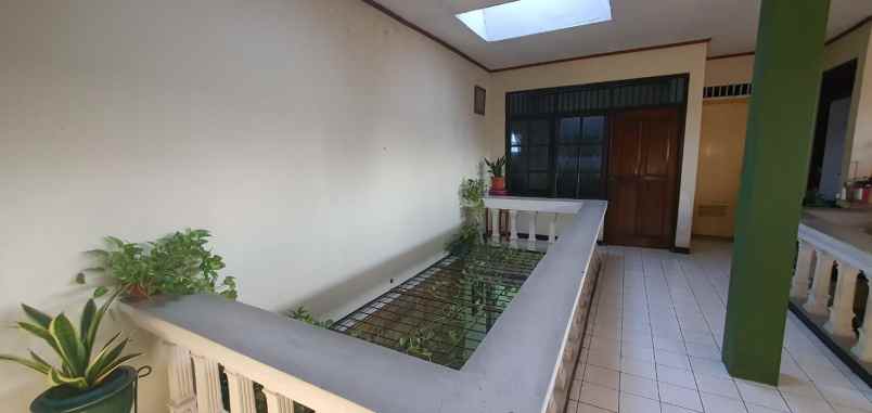 dijual rumah di perumahan bukit kencana