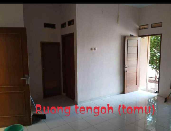 dijual rumah di perumahan hasanah village 2 vlok e4