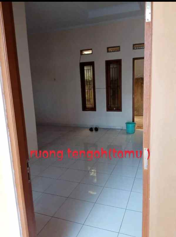 dijual rumah di perumahan hasanah village 2 vlok e4