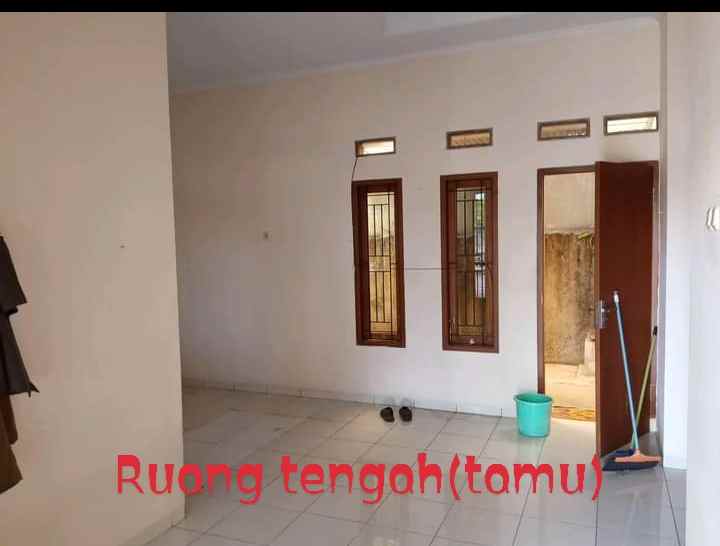 dijual rumah di perumahan hasanah village 2 vlok e4