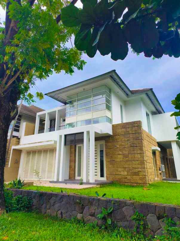 dijual rumah diamond hill citraland