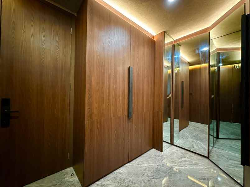 dijual rumah discovery bintaro sektor 9