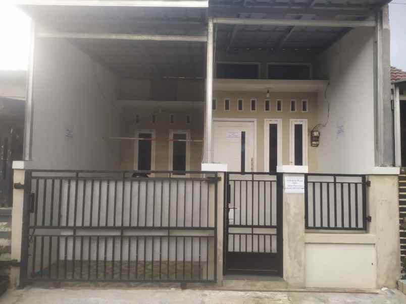dijual rumah dukuh zamrud blok m padurenan