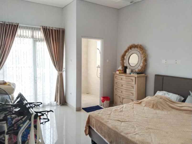 dijual rumah full furnish di setiabudi bandung