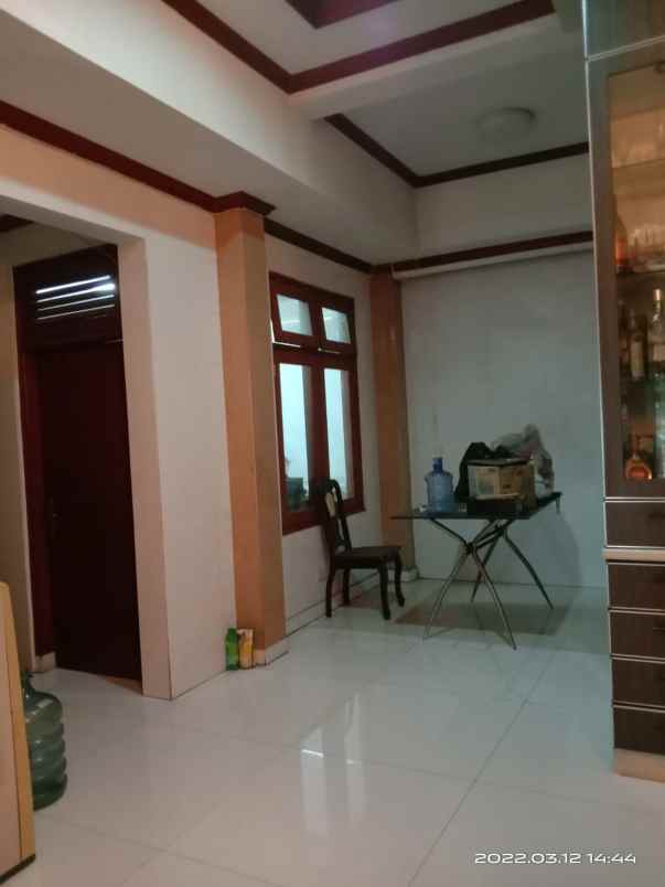 dijual rumah gading griya residence