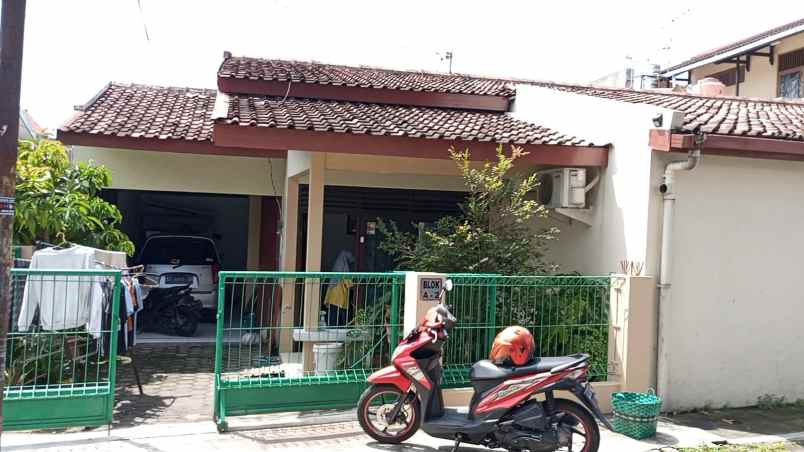 dijual rumah gambiran