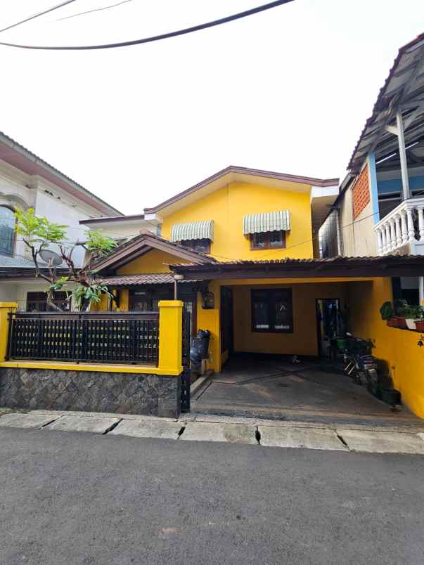 dijual rumah gandaria utara