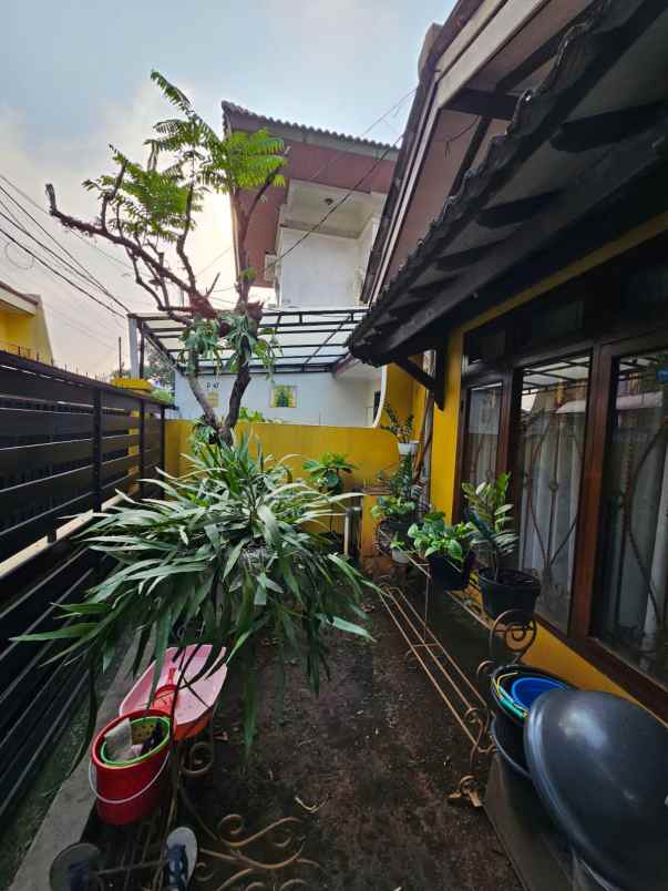 dijual rumah gandaria utara