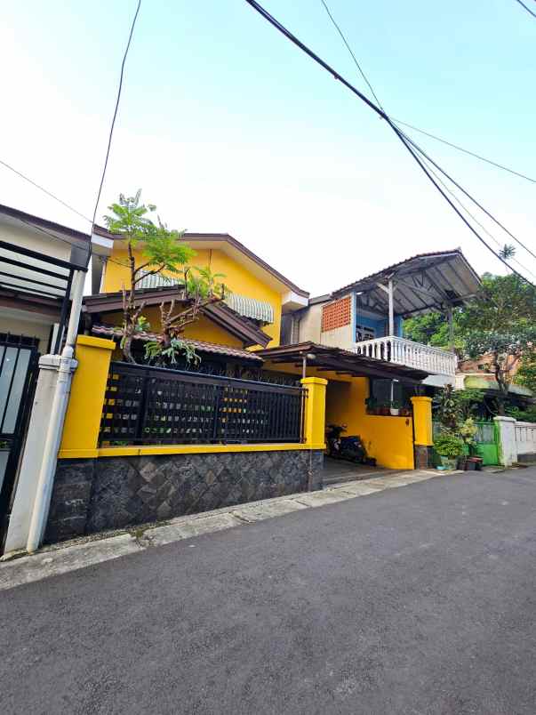 dijual rumah gandaria utara