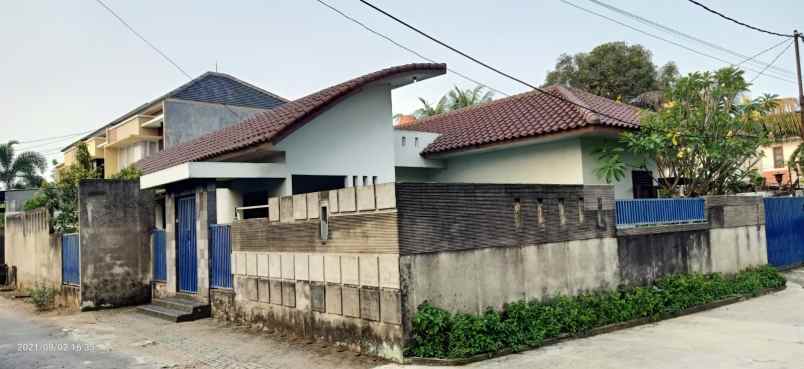 dijual rumah gandul