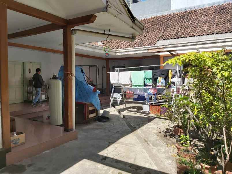 dijual rumah gatot subroto bandung
