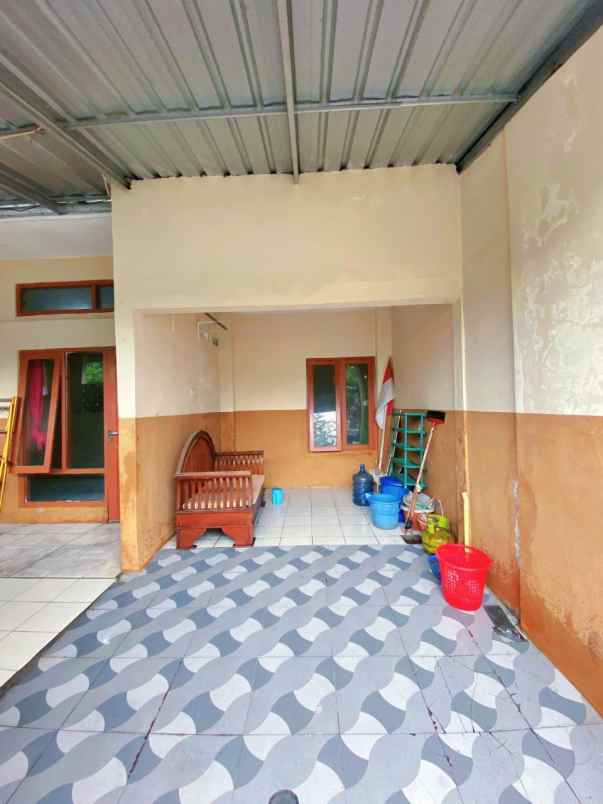 dijual rumah gawanan colomadu karanganyar