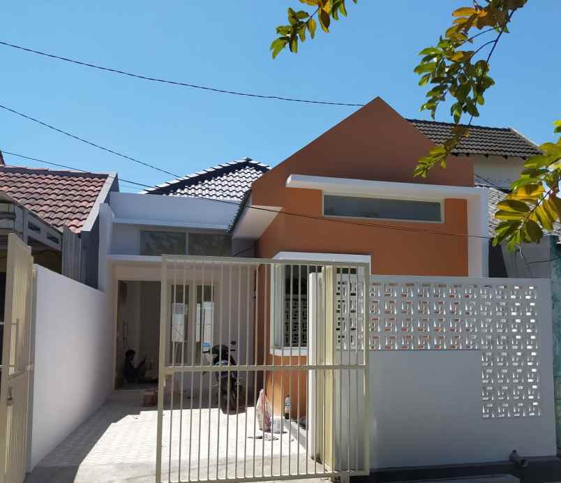 dijual rumah gebang raya