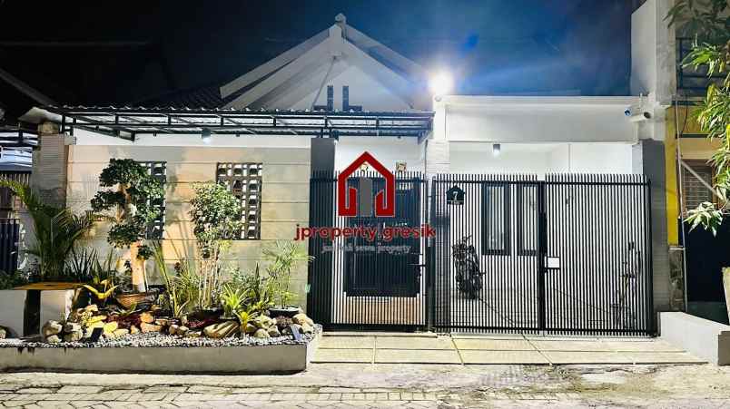 dijual rumah gkb full perabot