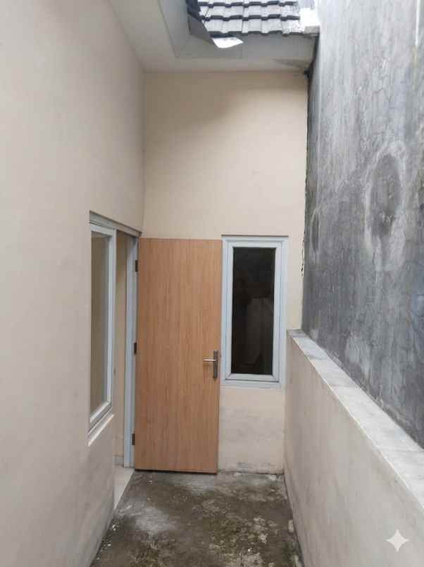 dijual rumah grafika banyumanik