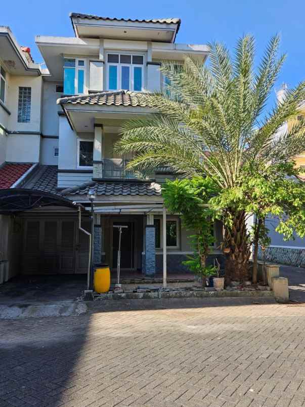 dijual rumah graha asri ngagel