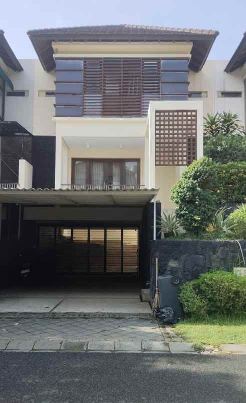 dijual rumah graha famili blok yy