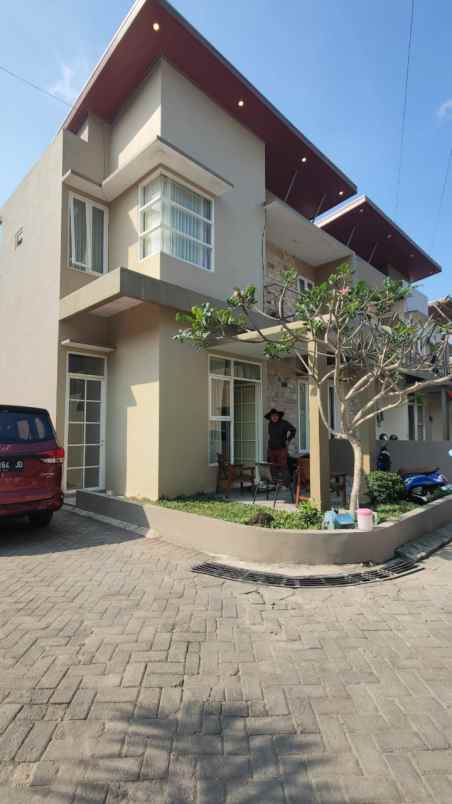 dijual rumah griya asri gondorejo