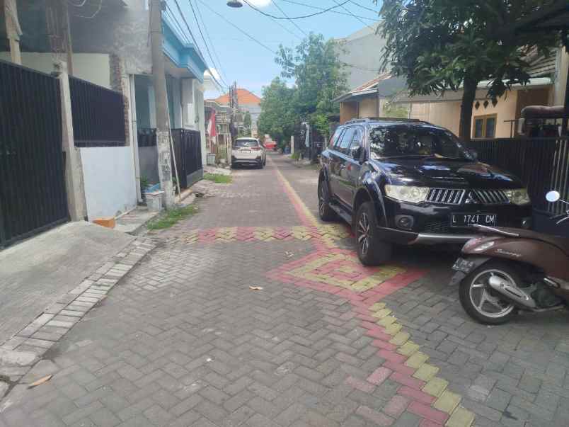 dijual rumah griya kebraon