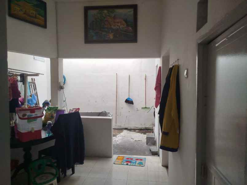 dijual rumah griya kebraon