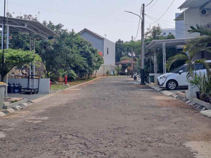 dijual rumah harapan indah