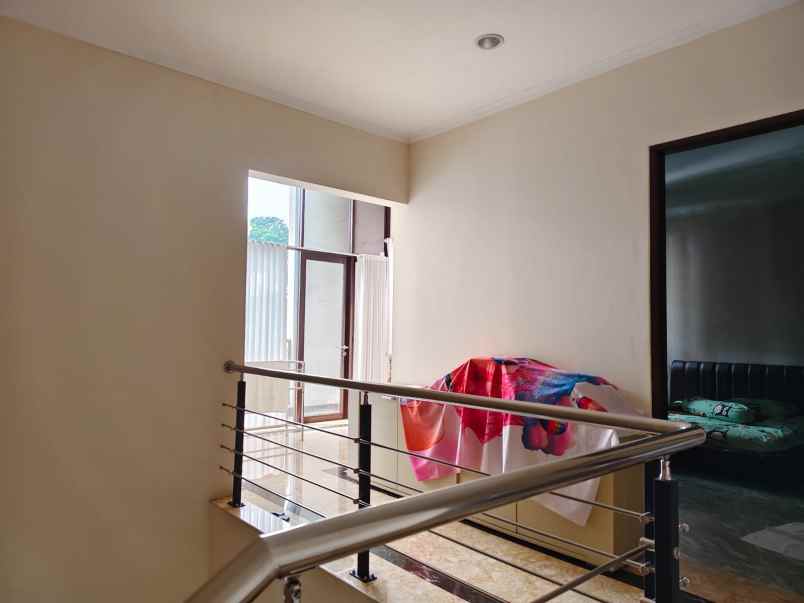 dijual rumah harapan indah cluster asia