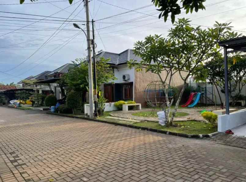 dijual rumah hook dan murah di bedahan sawangan depok