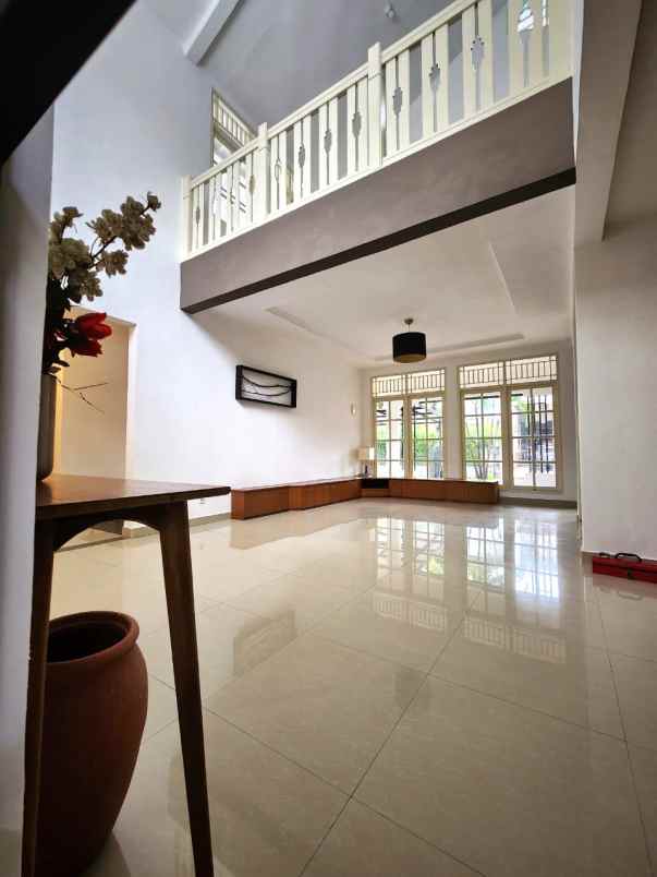 dijual rumah jalan cilosari bintaro