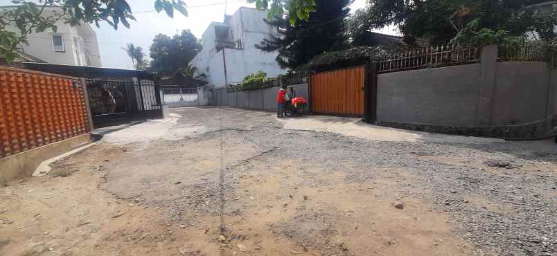 dijual rumah jalan cisitu